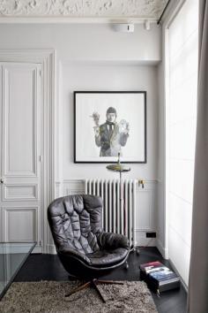
                    
                        A 19th C. Paris Apartment Gets a Contemporary New Look
                    
                