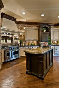 
                    
                        Beautiful kitchen...
                    
                