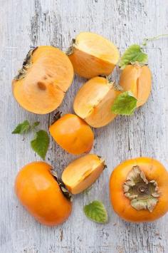 
                    
                        Fuyu persimmons-kaki
                    
                