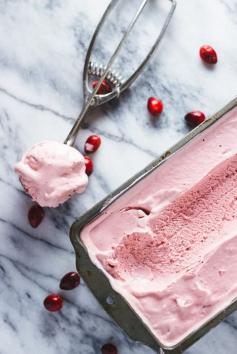 CRANBERRY AND VANILLA ICE-CREAM