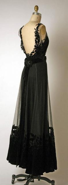 
                    
                        The Ornamented Being | Metropolitan Museum of Art c. 1947 House of Dior| link: www.metmuseum.org...
                    
                