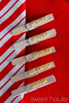 
                    
                        Clothes Pin DIY Place Cards idea- tutorial by SWEET HAUTE pin now...read later!
                    
                