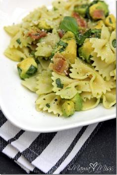 
                    
                        Bacon Basil Avocado Pasta
                    
                