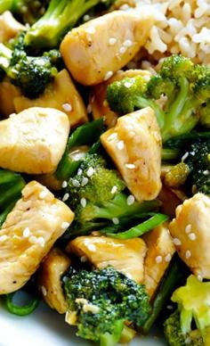 
                    
                        12-Minute Chicken and Broccoli Recipe ~ This classic chicken and broccoli recipe is full of fresh and delicious flavor, and it's ready to go in just 12 minutes!
                    
                