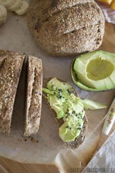 
                    
                        The easiest wholemeal multi grain multi delicious loaf with smashed avo // vegan
                    
                