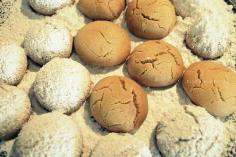
                    
                        Kourabiethes for Christmas treat ... Greek icing butter cookies recipe
                    
                