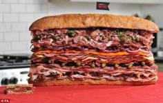 
                    
                        The World’s Meatiest Sandwich is Mammoth #food trendhunter.com
                    
                