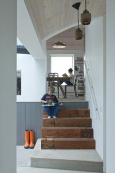 
                    
                        House No.7 / Denizen Works
                    
                