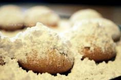 
                    
                        Kourabiethes for Christmas treat ... Greek icing butter cookies recipe
                    
                