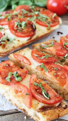 
                    
                        Caprese Garlic Bread
                    
                