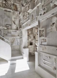 
                    
                        An extraordinary white restaurant like you have never seen before!
                    
                