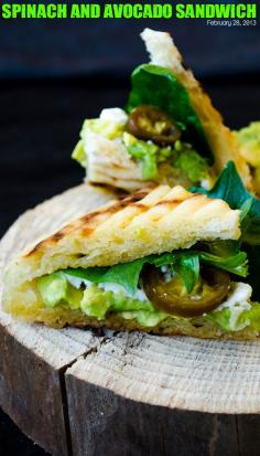 Spinach and avocado sandwich | giverecipe.com | #avocado #healthy #spinach #sandwich