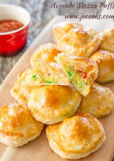 
                    
                        tried these avocado mozza puffs.. coudlnt put them down.. so yummy
                    
                