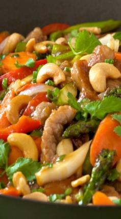 Pork Tenderloin & Cashew Stir Fry