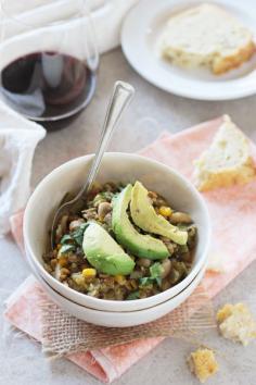 
                    
                        White Bean Salsa Verde Chili with Lentils and Quinoa + 4 other delicious recipes in this week’s Vegetarian Winter meal plan | Rainbow Delicious
                    
                