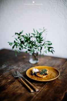 
                    
                        Corn pancakes with blueberries and sage / Marta Greber
                    
                
