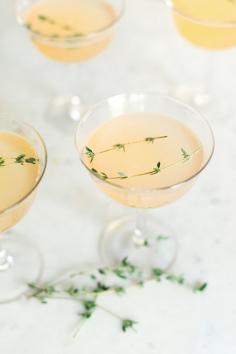 Bruleed Grapefruit and Gin Fizz