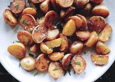 Crispy Salt and vinegar potatoes #potatoes #food