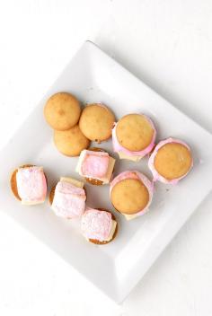 
                    
                        Vanilla Wafer Rose Marshmallow White Chocolate Oven S’Mores
                    
                