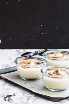 
                    
                        TOASTY MARSHMALLOW HONEY PANNA COTTA
                    
                