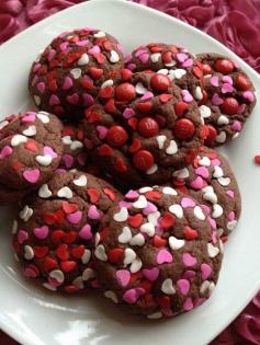 Chocolate Cake Mix Cookies. - Sallys Baking Addiction #valentines #chocolate #cookies