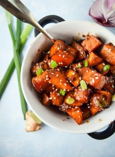 
                    
                        Teriyaki-Glazed Sweet Potatoes | yupitsvegan.com. Oven-roasted sweet potatoes in a sweet and savory teriyaki glaze.
                    
                