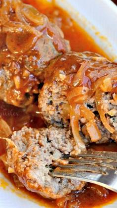 
                    
                        French Onion Baked Meatballs ~ Amazing Baked Meatballs cooked in homemade French Onion Sauce for stronger flavor... These meatballs are juicy and packed with great flavor
                    
                