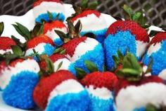 
                    
                        These DIY 4th of July Chocolate Covered Strawberries are Strictly American #desserts trendhunter.com
                    
                