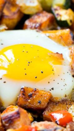 
                    
                        Sweet Potato Hash with Eggs and Bacon ~ It is a hearty, delicious, and low-carb way to start your day... It also makes a wonderful and inexpensive lunch or dinner
                    
                