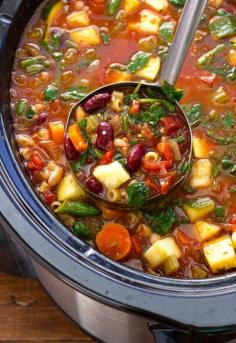 
                    
                        Homemade Minestrone Soup {Slow Cooker} Recipe #minestronesoup #soup #slowcooker #crockpot #vegetablesoup #italian | Little Spice Jar - pinsshare.blogspo...
                    
                