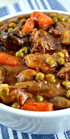 
                    
                        Easy Crockpot Beef Stew. The gravy is thick and rich and deliciously beefy. It’s loaded with lots of mushrooms, potatoes, carrots, peas and great herbs! This is one of my familys favorite Crockpot meals. - pinsshare.blogspo...
                    
                
