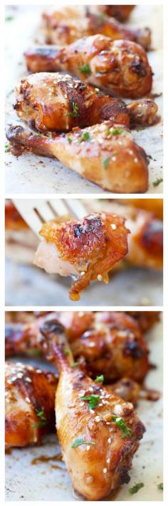 
                    
                        Asian ginger garlic baked chicken marinated with ginger, garlic, soy sauce and honey. Easy and SUPER yummy chicken with sweet and savory sticky sauce | rasamalaysia.com
                    
                