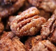 
                    
                        Cinnamon Sugar Roasted Pecans. Or with Splenda for healthy version. Perfect Christmas gift in Masson jar.
                    
                