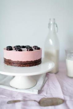 Rose cake - milk free, gluten free and sugar free.