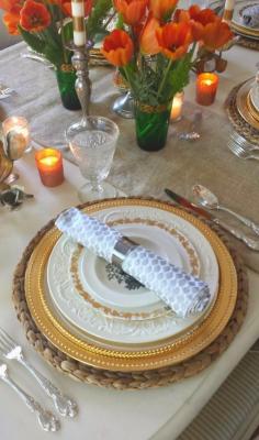 
                    
                        Fabiana's thanksgiving table at Ciao Newport Beach ? It is so beautiful, I love how the flowers are the main attraction and pop against the neutral base and all the pretty metallic accents!
                    
                