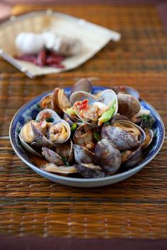 Malaysian chili clams