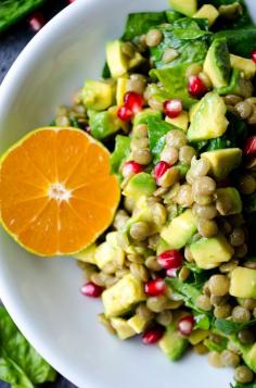 Avocado Lentil Salad is packed with vitamins, so perfect for chilly fall days. A real immune system booster! |giverecipe.com | #avocado