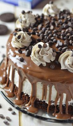 
                    
                        Oreo Cheesecake Chocolate Cake - Chocolate Desserts
                    
                