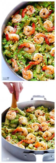 Shrimp Pasta with Broccoli Pesto ~ who knew that broccoli tasted so good in a pesto?! | gimmesomeoven.com Looksss yummy!
