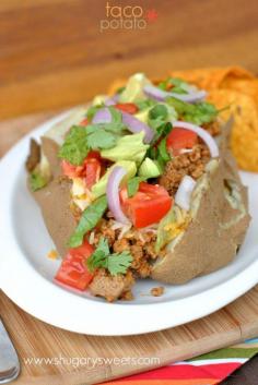 * Turkey Taco Potato Boats - Baked Potatoes topped with taco seasoned ground turkey and all the fixings! Easy delicious dinner idea!