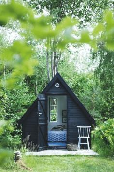 
                    
                        must see mini-cottage..
                    
                