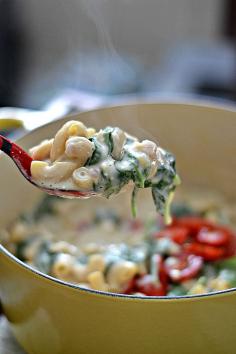 
                    
                        Creamy One Pot Mac n' Cheese with Spinach
                    
                