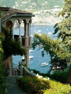 
                    
                        Amalfi, Italia
                    
                