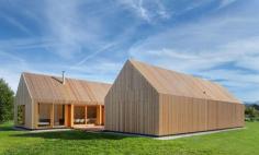 
                    
                        Timber House / KÜHNLEIN Architektur
                    
                