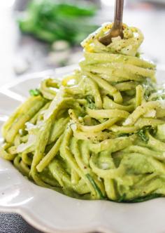 
                    
                        Creamy Avocado and Spinach Pasta
                    
                