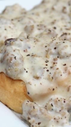 
                    
                        Sausage Gravy and Biscuits Recipe ~ Best comfort breakfast!
                    
                