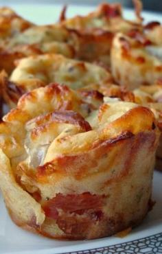 
                    
                        Garden Pizza Puffs Recipe ~ Says: They are cheesy, delicious and very easy to make. With only about 35 calories per puff, they are a fun and healthy option to satisfy your pizza cravings.
                    
                
