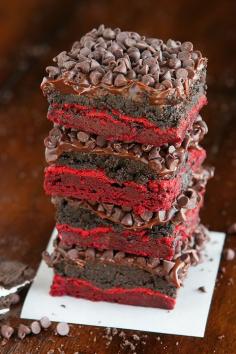 
                    
                        Red Velvet Oreo Truffle Brownies. These are total heaven in every bite!!
                    
                