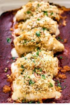 
                    
                        A twist on traditional chicken parmesan! Thinly sliced chicken breasts get rolled up with some cheese and herbs then topped with breadcrumbs that get crispy in the oven | girlgonegourmet.com
                    
                