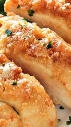 
                    
                        Baked Garlic Parmesan Chicken ~ It's one of those everyone-should-know-how-to-make recipes... It’s easy and comes together quickly. In fact, it’s hard to mess up!
                    
                
